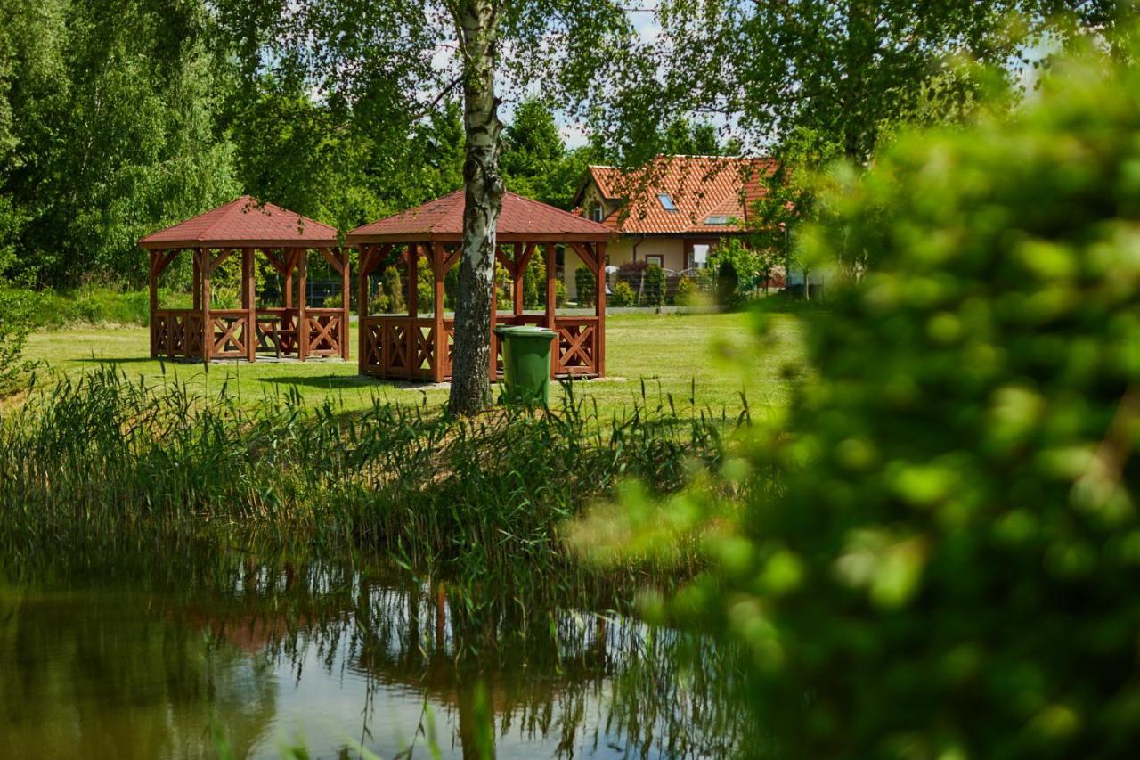 Hotel Mazury Гижицко Экстерьер фото