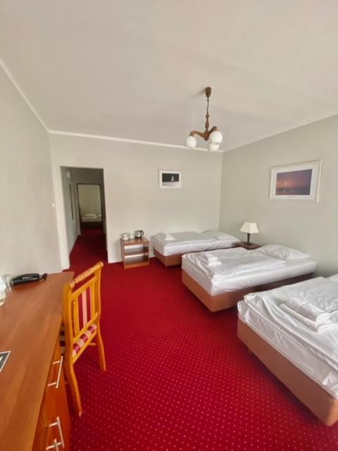 Hotel Mazury Гижицко Экстерьер фото