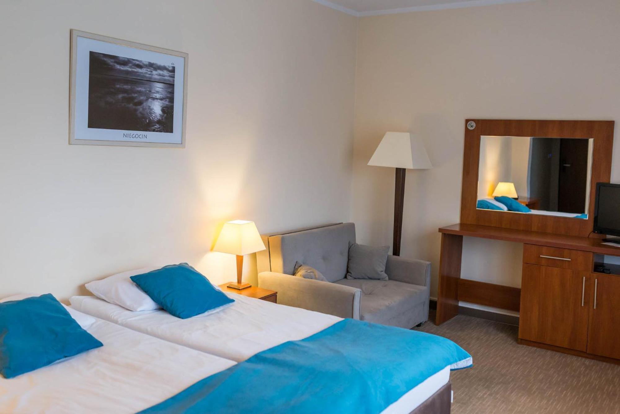 Hotel Mazury Гижицко Экстерьер фото
