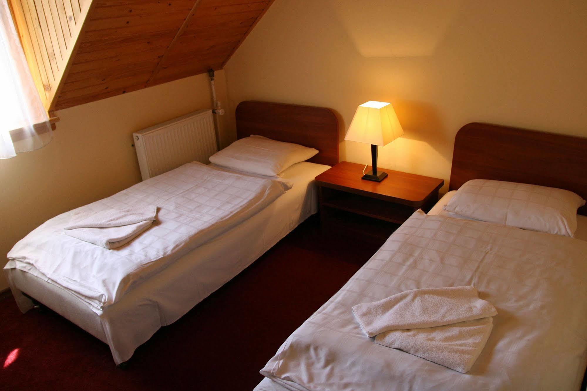 Hotel Mazury Гижицко Экстерьер фото