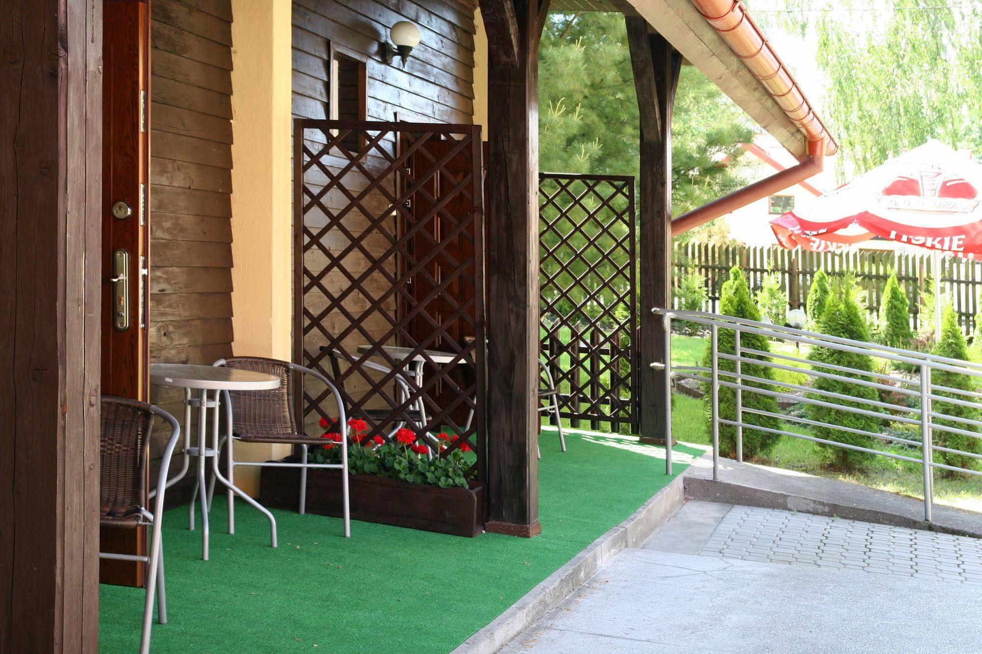 Hotel Mazury Гижицко Экстерьер фото